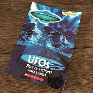 UFOs: Fact or Fiction? By: Laura D’Angelo paperback book Read180 stage B